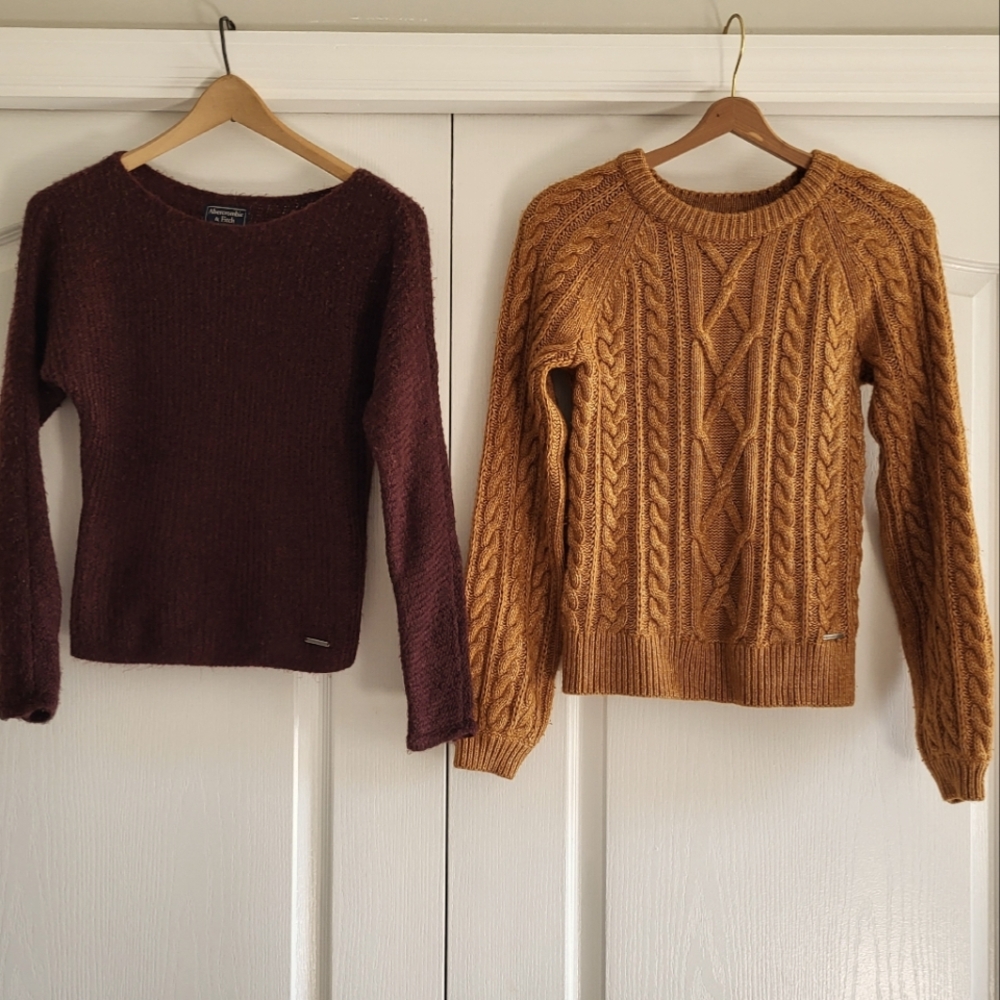 Set of 2 Abercrombie Sweaters - Rust and Burgundy - Small and XS